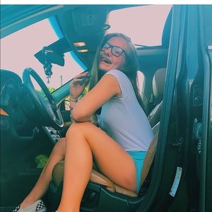 Meet your Posher, Whitney